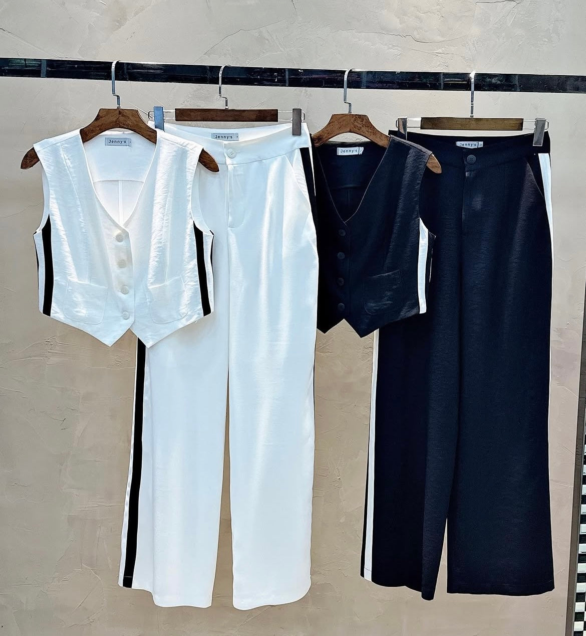 Calça alfaiataria listra lateral