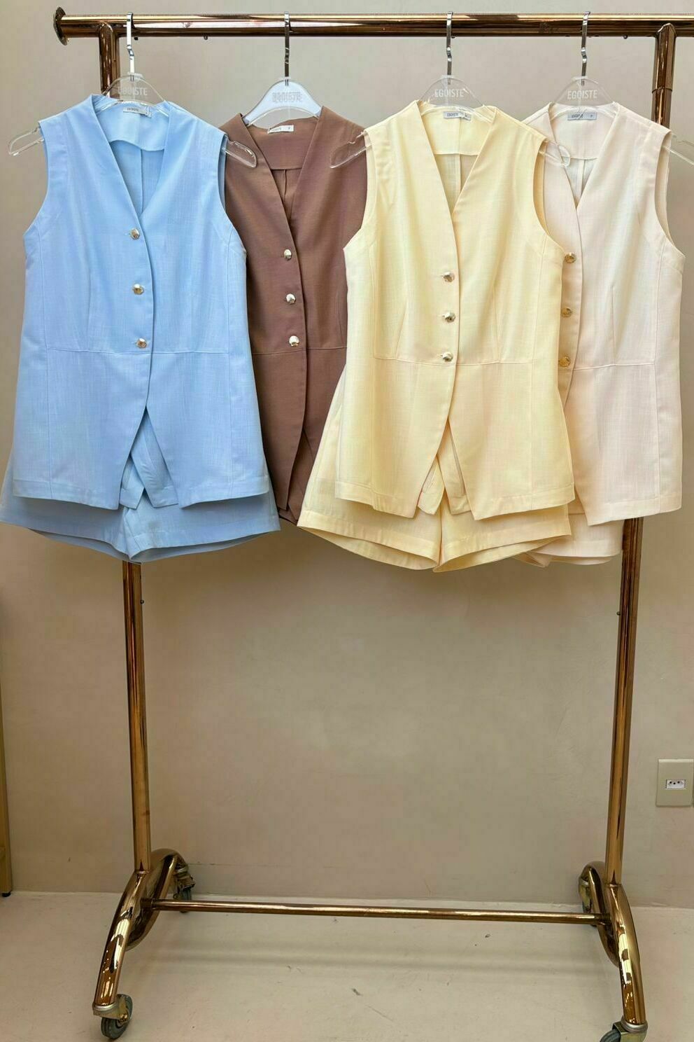 Conjunto Shorts e Max colete com botão concha
