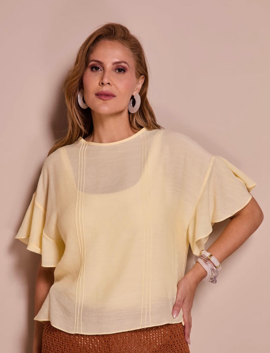 Blusa com nervura e manga
