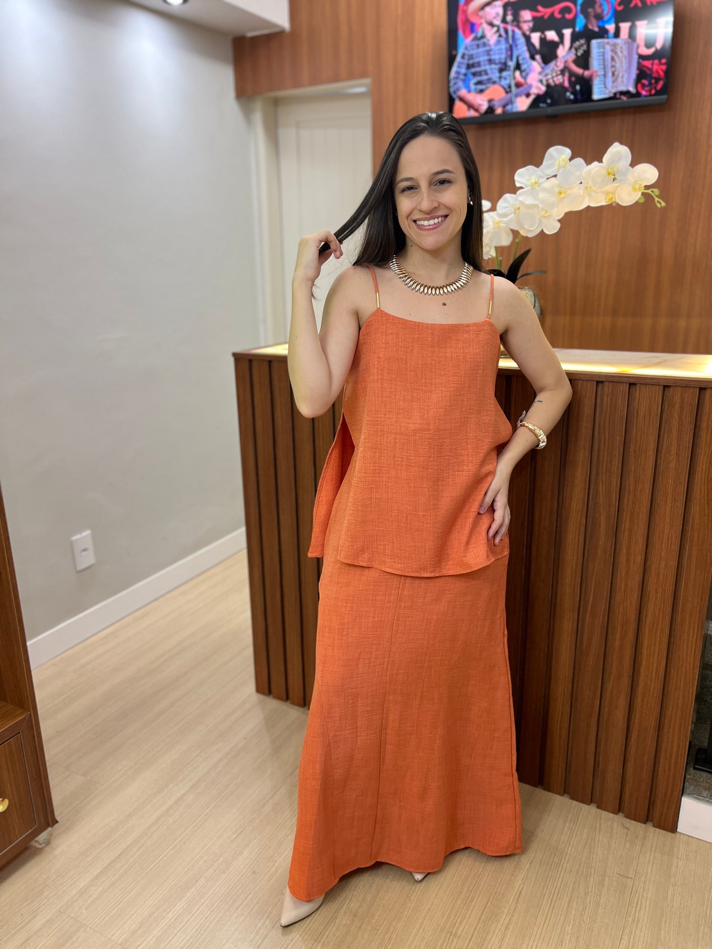 Conjunto Blusa e saia longa