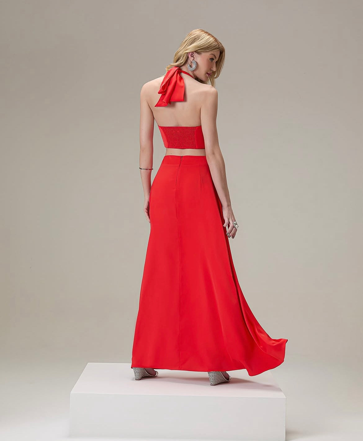 Vestido Longo com broche laço
