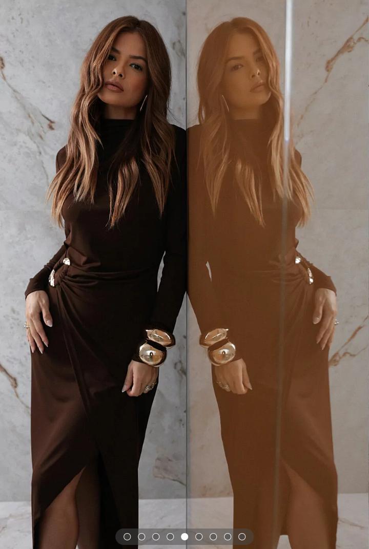 Vestido Longo Café com Franzido e Fivela Elegante