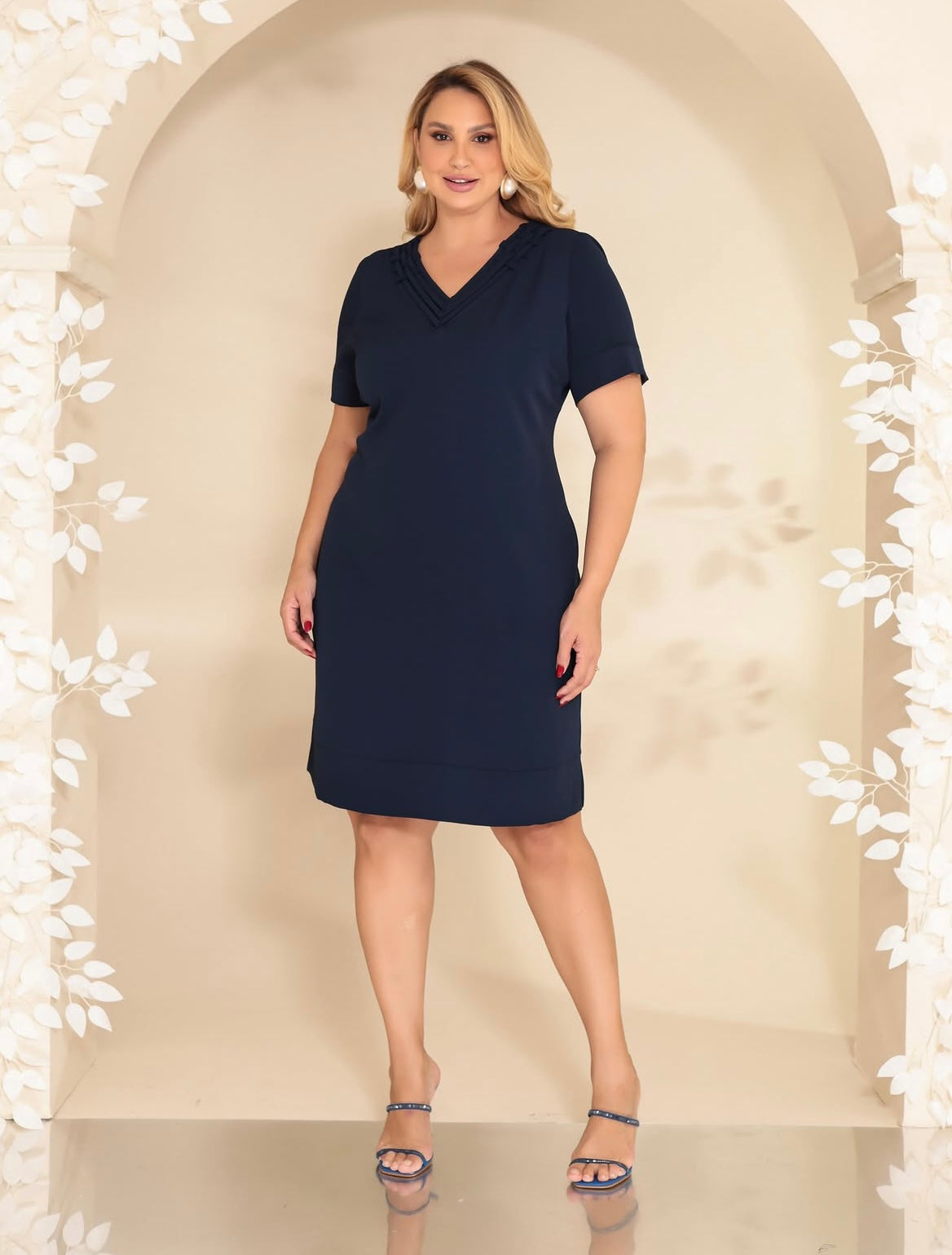 Vestido Reto Plus Size Azul Marinho Alfaiataria Premium