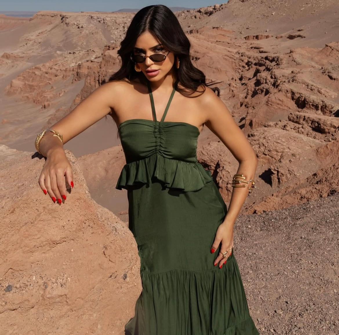 Vestido alça com lastex e babado