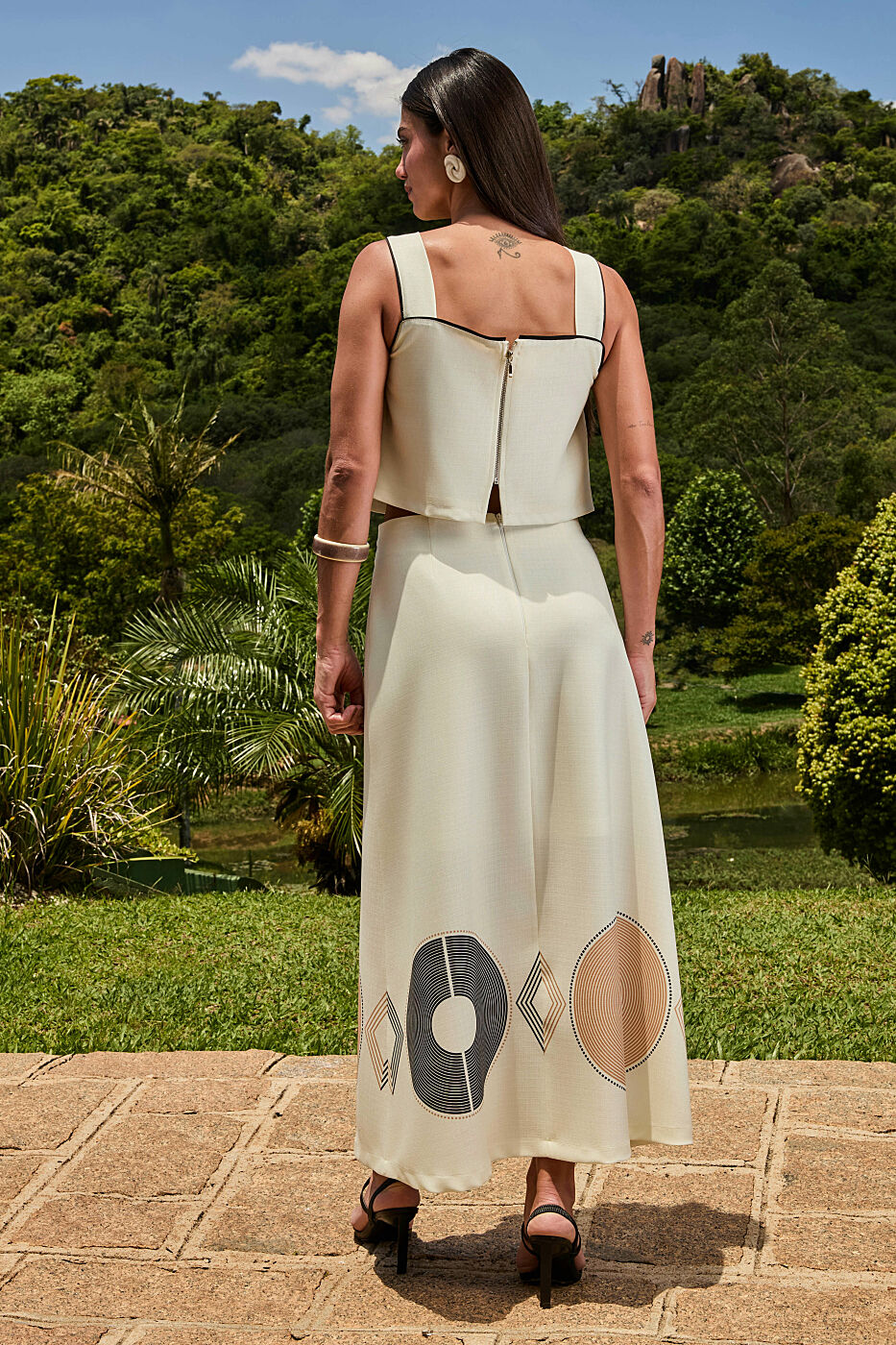 Conjunto Estampado Saia e Cropped Alça Larga