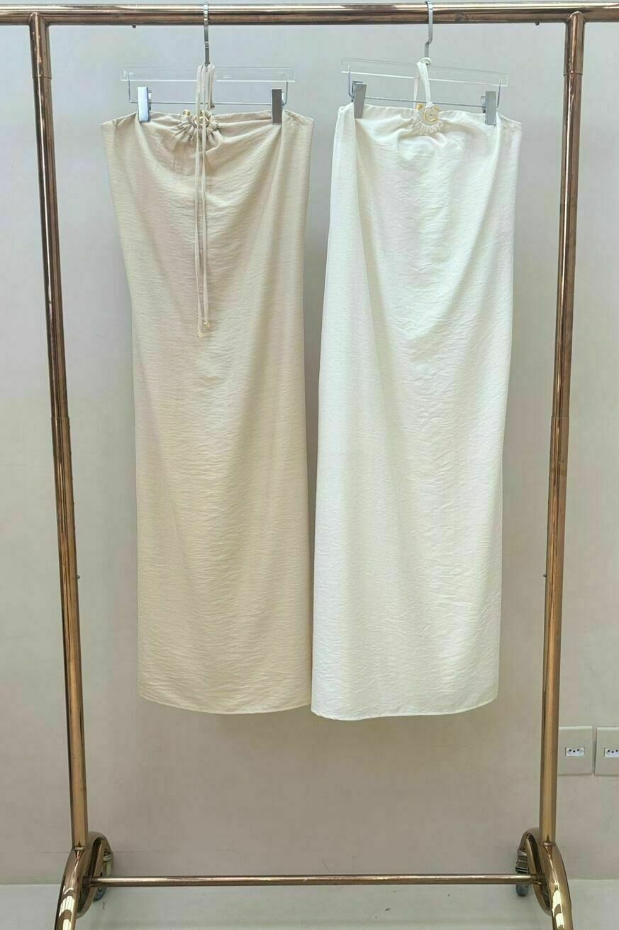 Vestido Frente única com fivela metalizada