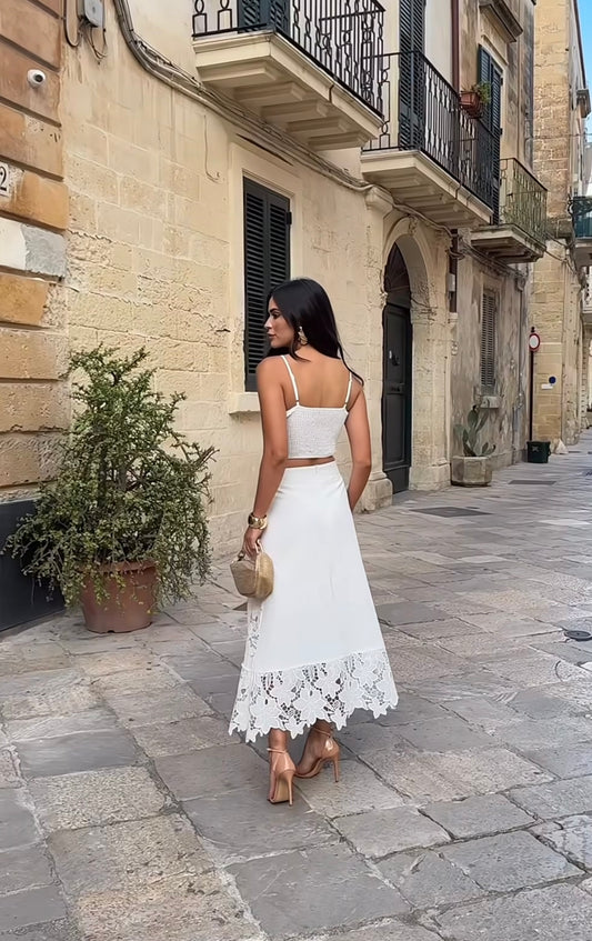 Conjunto de Saia e Cropped em Renda Guipir