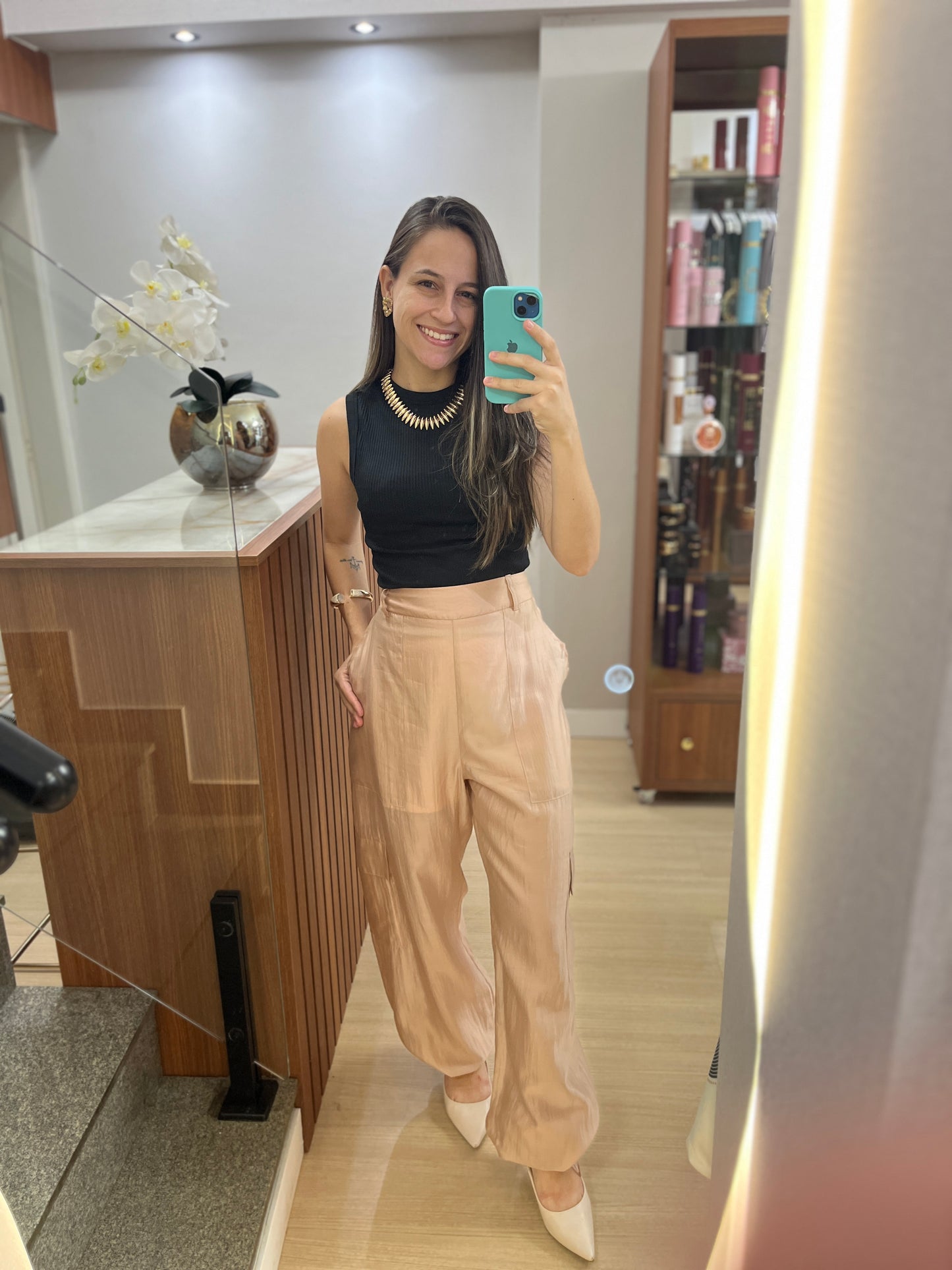 Calça Organza com Bolsos Laterais