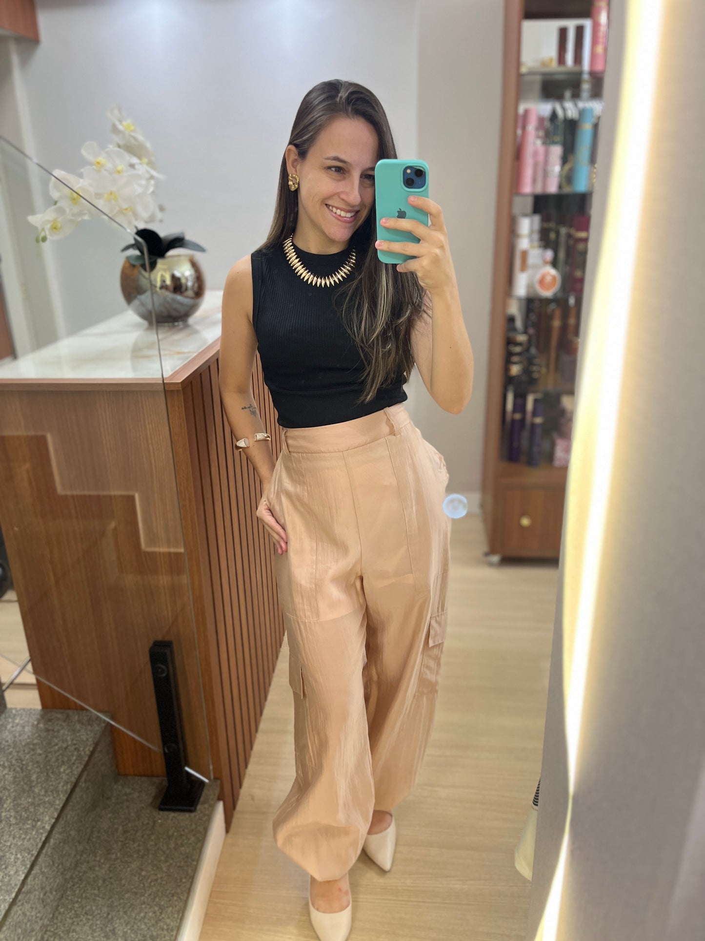 Calça Organza com Bolsos Laterais