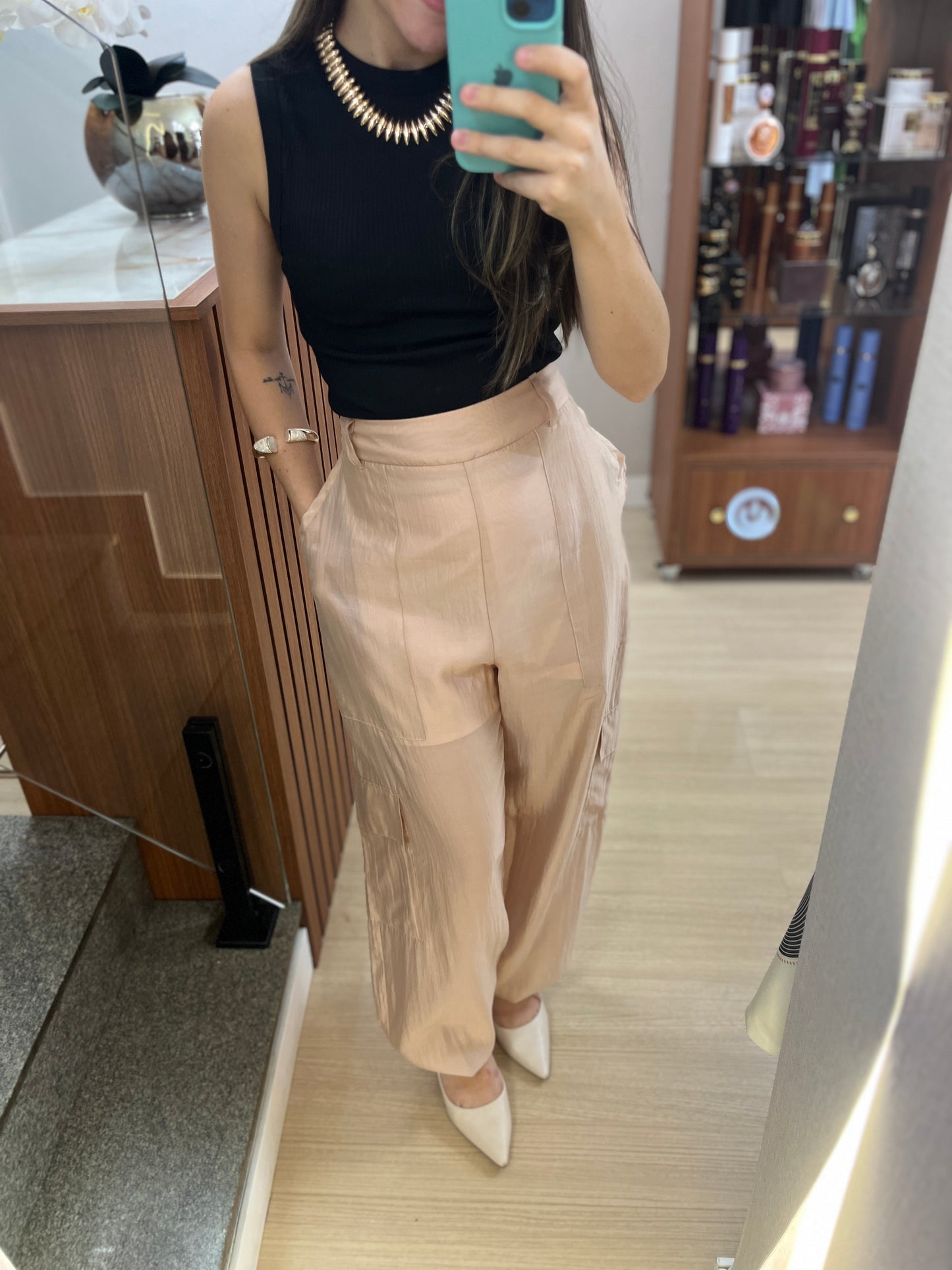 Calça Organza com Bolsos Laterais